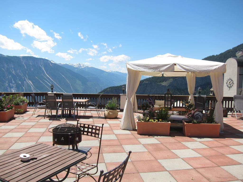 La Demeure Des Elfes Bed and Breakfast Albinen Exteriör bild