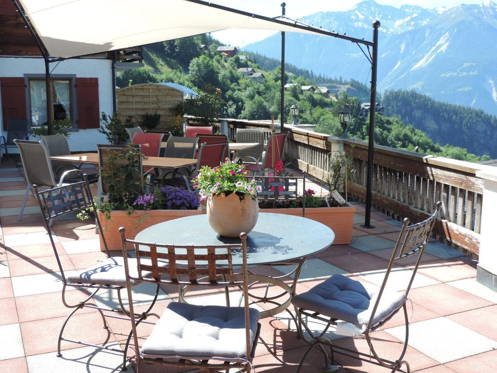 La Demeure Des Elfes Bed and Breakfast Albinen Exteriör bild