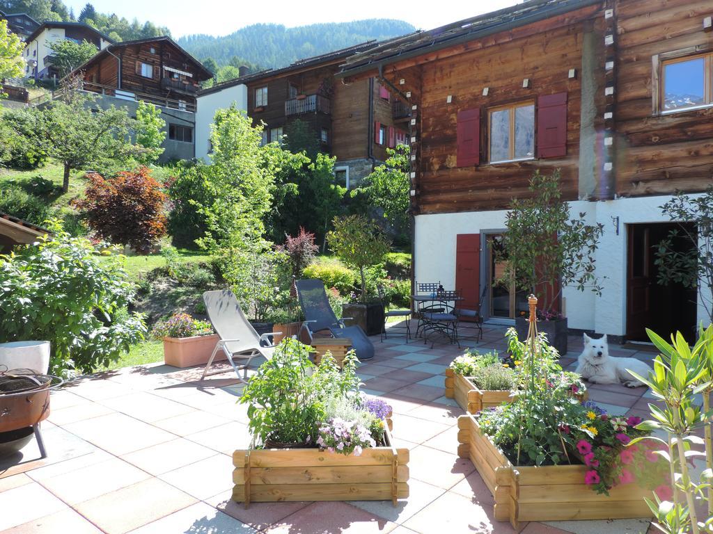 La Demeure Des Elfes Bed and Breakfast Albinen Exteriör bild