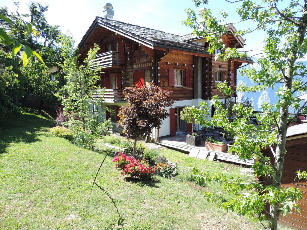 La Demeure Des Elfes Bed and Breakfast Albinen Exteriör bild